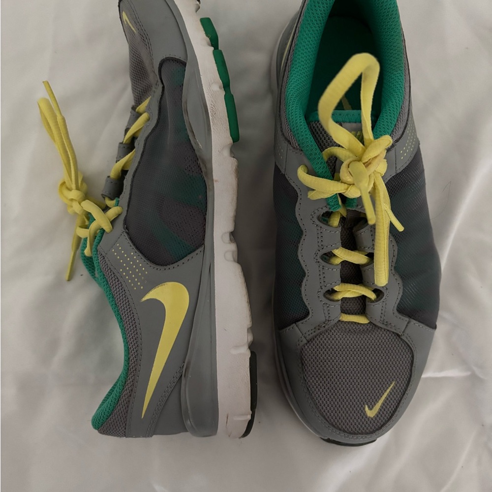 Nike Kids Gray and Green Sneakers